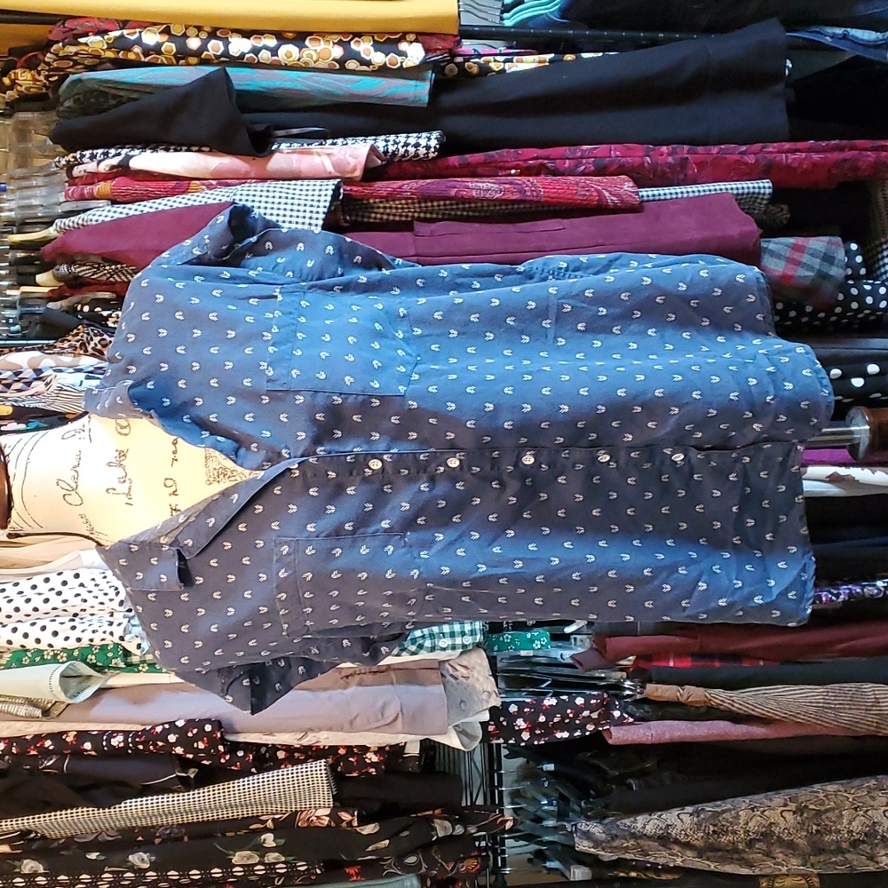 Jach's Girlfriend cuffed sleeve top
